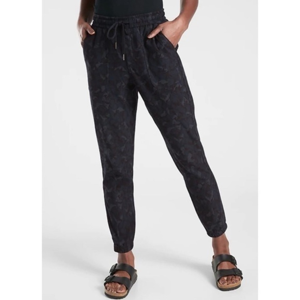 Athleta Farallon Joggers